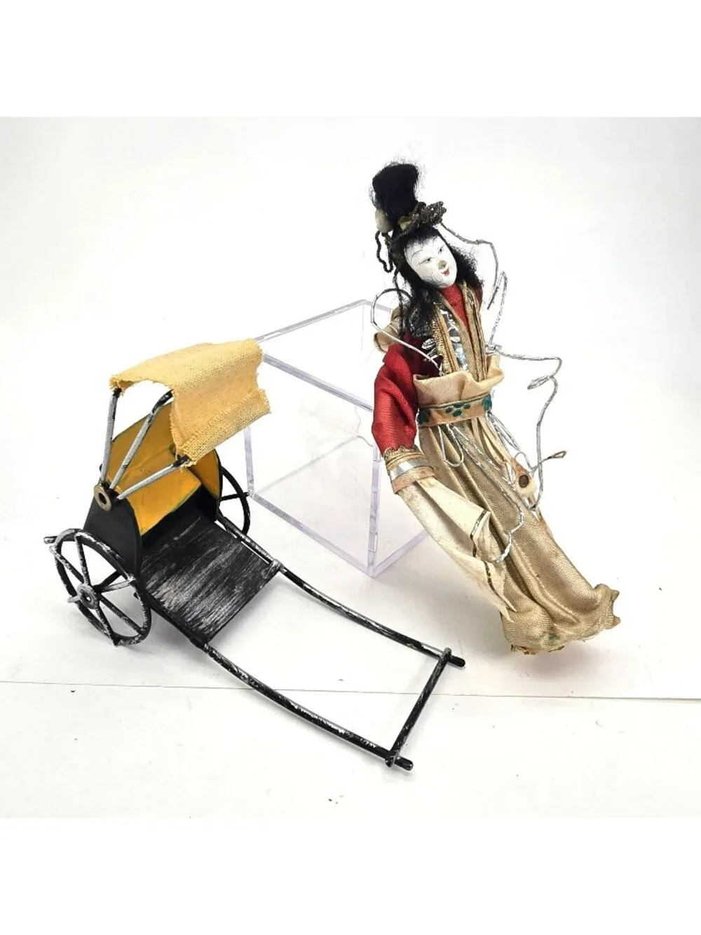 Vintage Japanese Geisha Doll With Rickshaw Figurine Set JE307